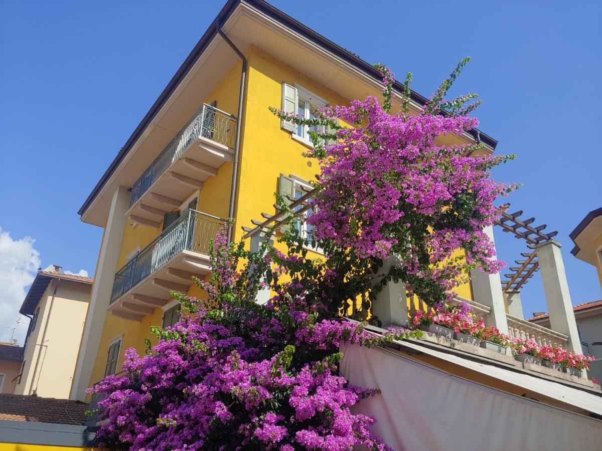Appartamenti Baia Azzurra 6. Torbole Sul Garda Luaran gambar