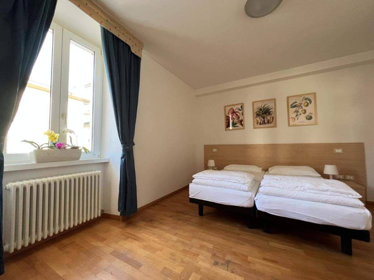 Appartamenti Baia Azzurra 6. Torbole Sul Garda Luaran gambar