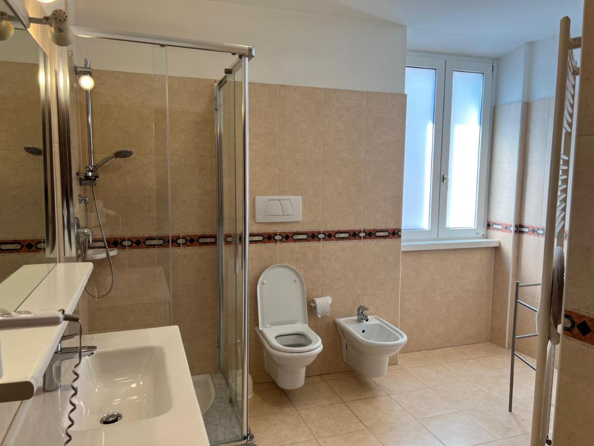 Appartamenti Baia Azzurra 6. Torbole Sul Garda Luaran gambar